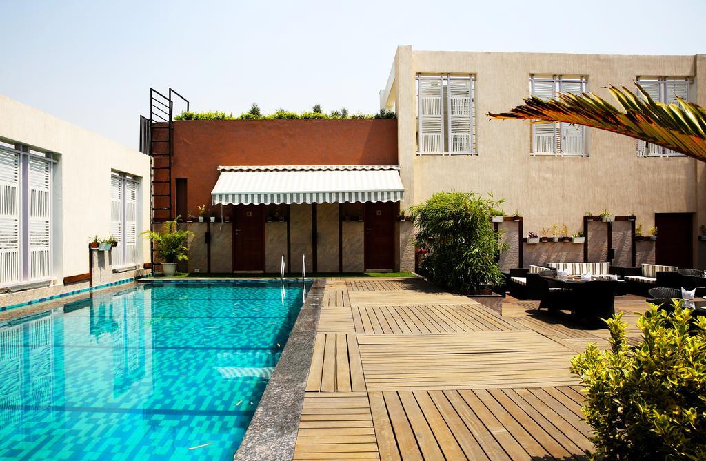 โกลเดน ทิวลิป วาสันดารา โฮเต็ล แอนด์ สวีท Hotel กาเซียบัด ภายนอก รูปภาพ