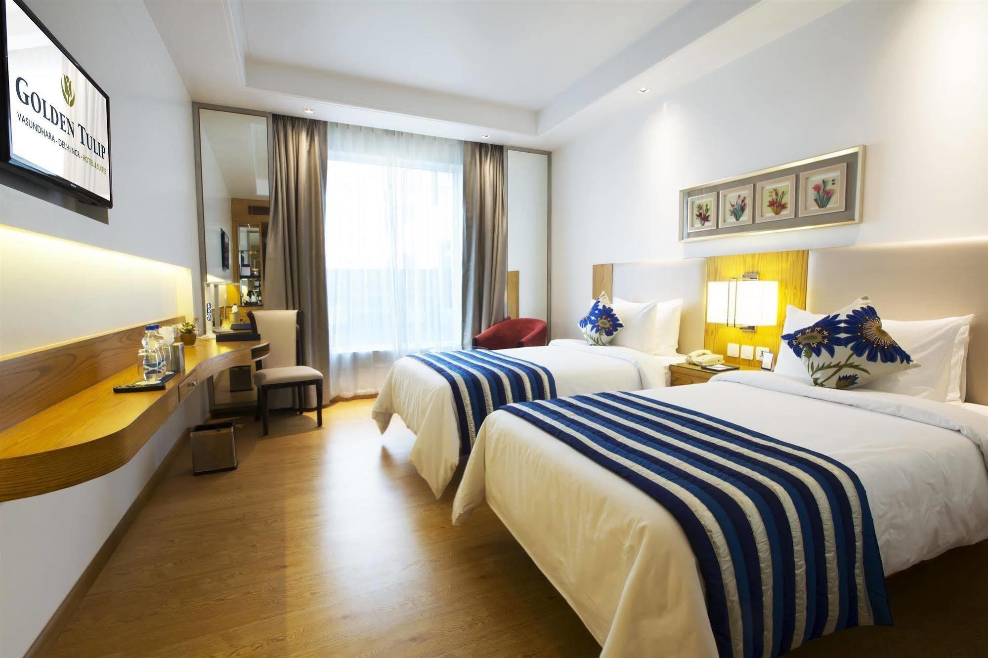 โกลเดน ทิวลิป วาสันดารา โฮเต็ล แอนด์ สวีท Hotel กาเซียบัด ภายนอก รูปภาพ